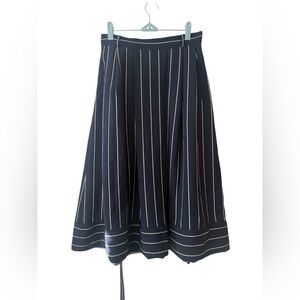 Banana Republic Women's Size 6 Midi Skirt Navy Blue White Striped Pleated Belt